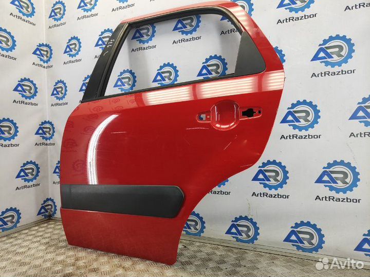 Дверь задняя левая Suzuki Sx4 1.6 M16A 106 Л.С