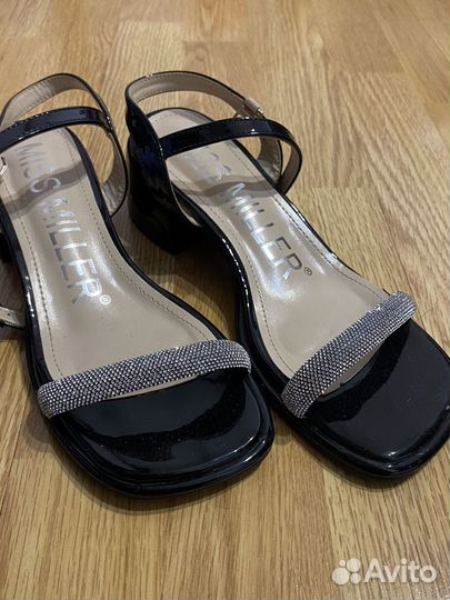 Босоножки женские 36 размер