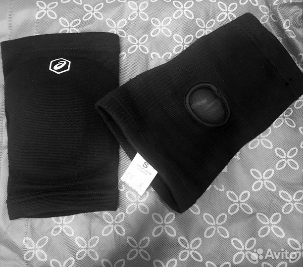 Наколенники asics S