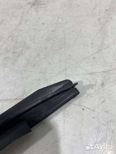 Молдинг лобового стекла правый BMW X6 F16