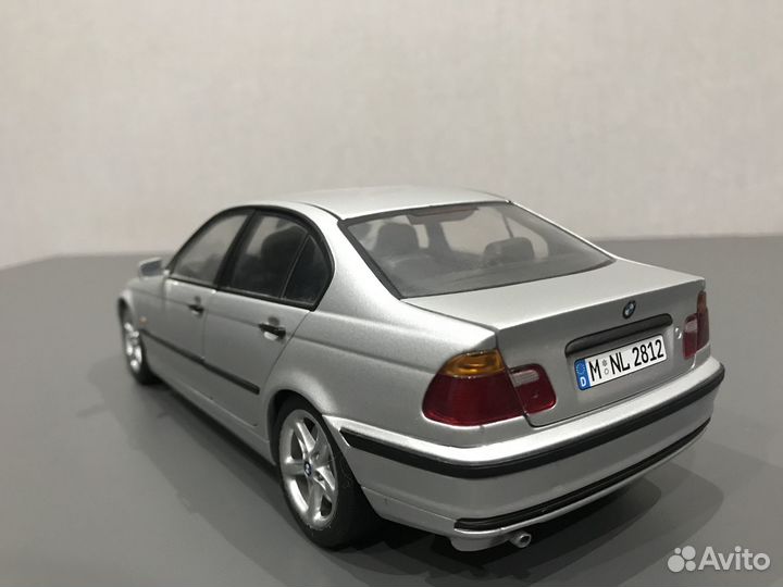 Модель BMW 3er E46 седан UT Models масштаб 1:18