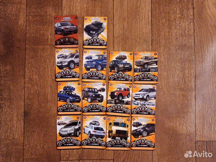 Карточки супергонки в боксе 65 шт