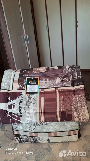 Домик для кошечки или маленькой собачки