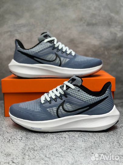 Кроссовки Nike zoom
