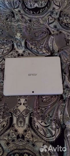 Планшет Asus неисправный