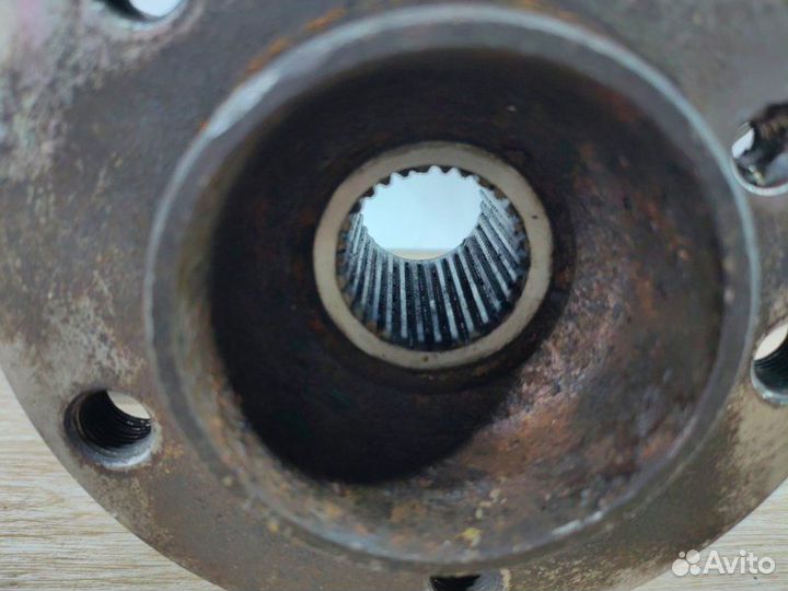 Кулак поворотный задний правый Bmw X5 E70 N52B30AF