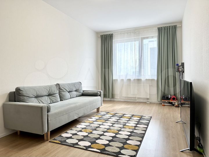 2-к. квартира, 69,5 м², 14/17 эт.