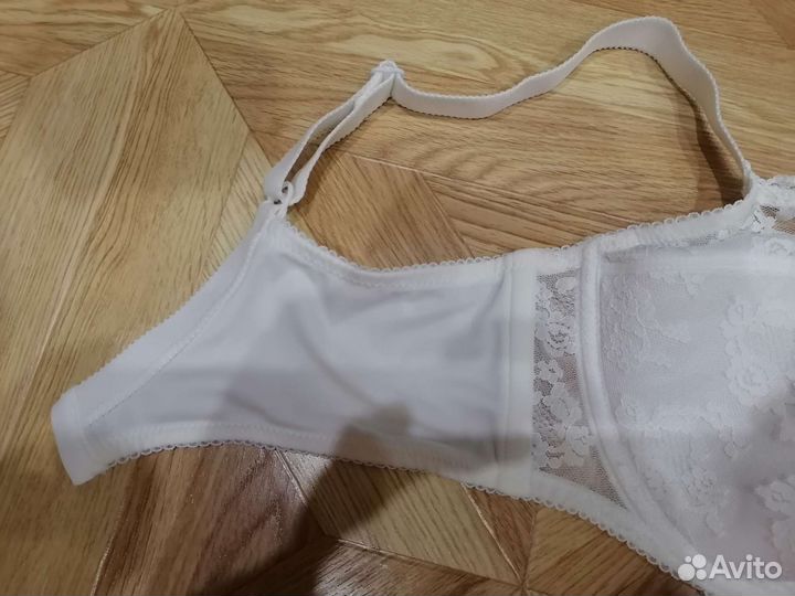 Бюстгальтер размер 90F новый