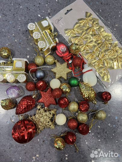 Елочные игрушки