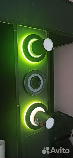 Диспенсер для стаканов под кофе