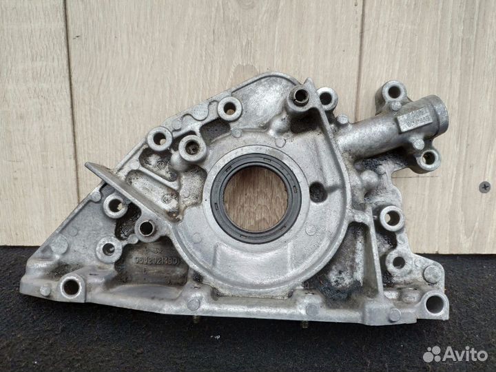 Масляный насос Peugeot Citroen 1,8 2,0 6FZ RFN