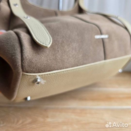 Сумка Coccinelle кожа и замша