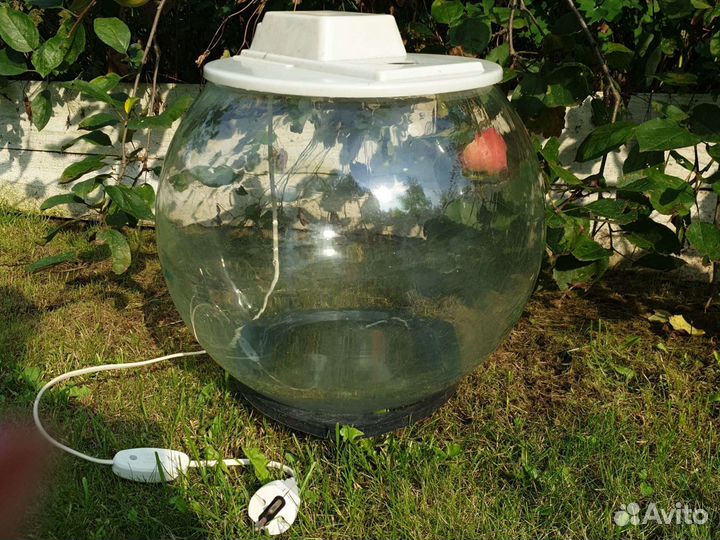 Аквариум на подставке