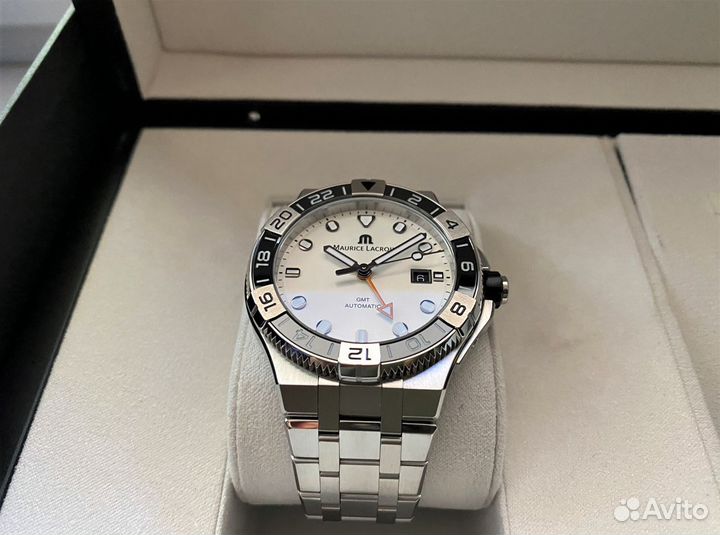 Maurice Lacroix Aikon GMT White +RS Новые\Оригинал