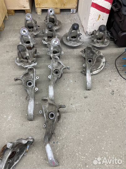 Передний кулак BMW X5 X6