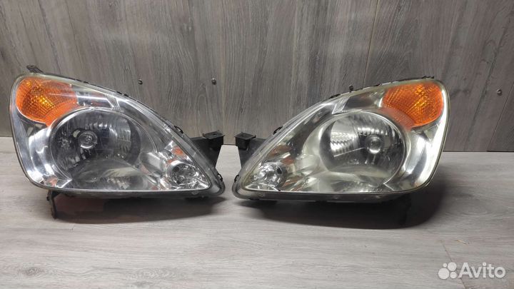 Фара Honda CR-V 2001-2004