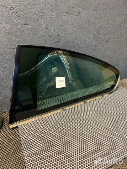 Форточка кузова задняя левая Bmw 335 Xi E92 N54