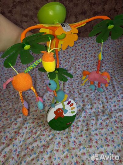 Музыкальный мобиль в кроватку tiny love