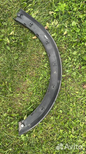 Молдинг крыла передний LH Рено Сандеро Степвей 2