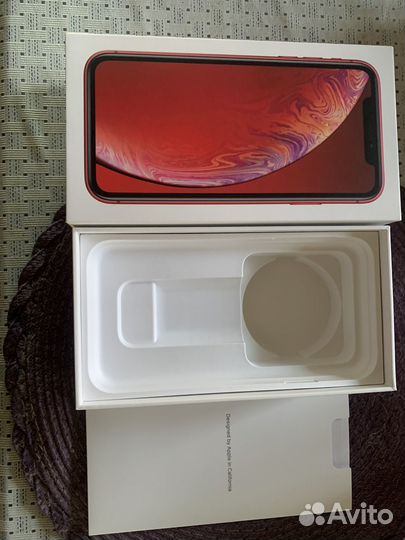 Коробка от iPhone xr 128 гб red