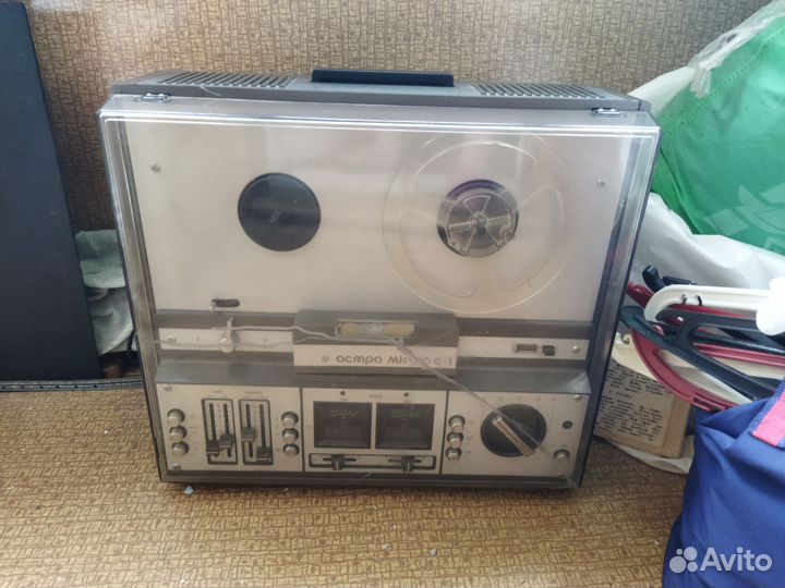 Катушечный магнитофон