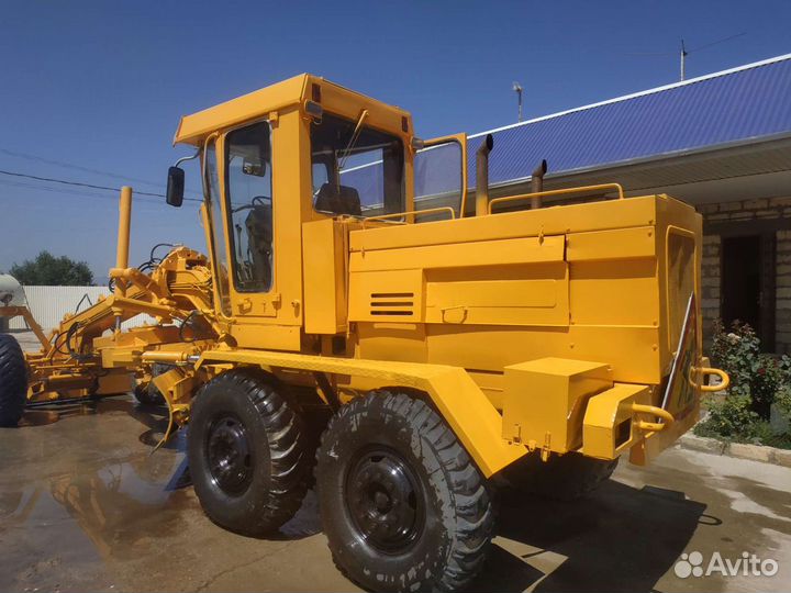 Гусеничный кран ДЗСМ МКГ-25Б, 2002