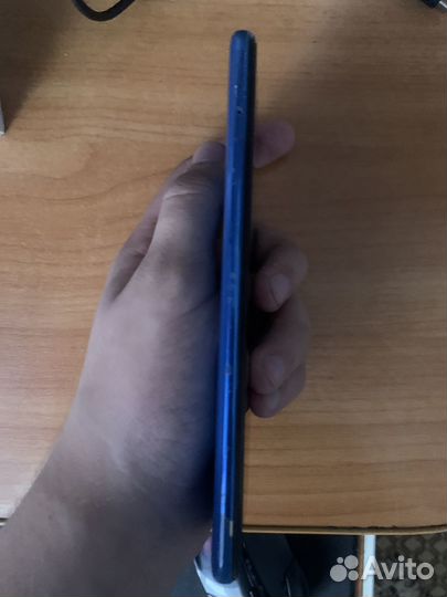 Samsung Galaxy A50, 4/64 ГБ