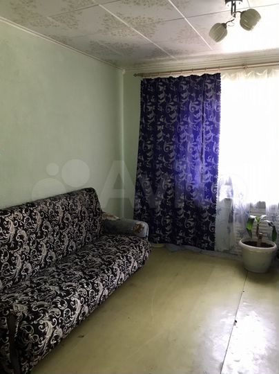 Комната 13 м² в 8-к., 3/9 эт.