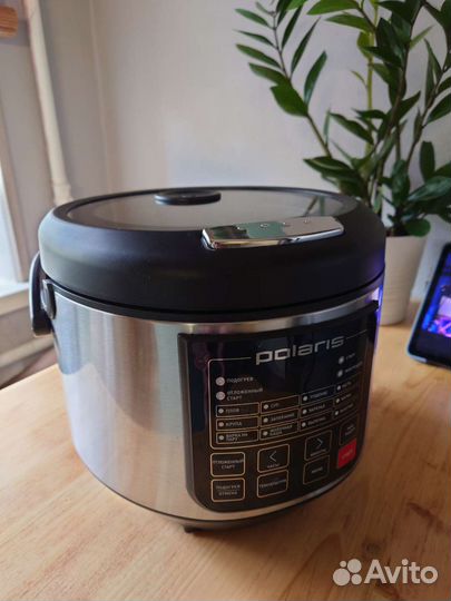 Мультиварка Polaris 0573AD
