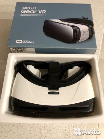 Очки виртуальной реальности Samsung Gear VR SM-R32