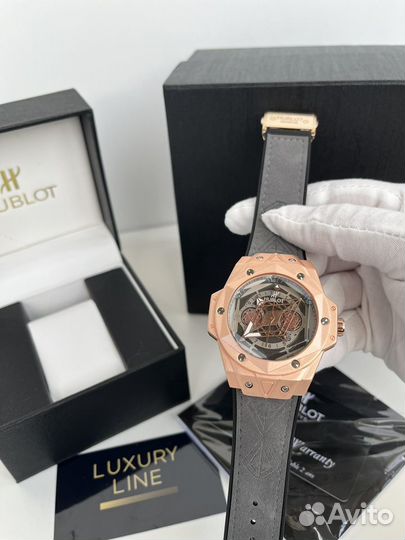 Hublot чаcы мужские серые