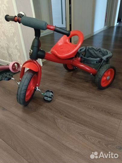 Трехколесный велосипед