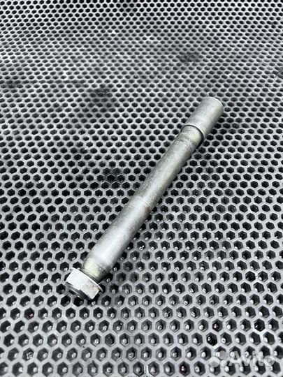 Передняя ось Yamaha YZ 250F 2010-2013