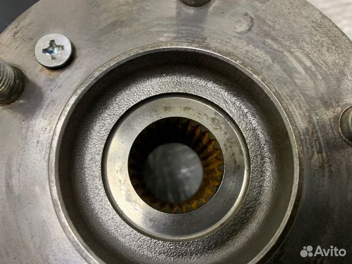 Кулак поворотный передний правый Honda Accord 7