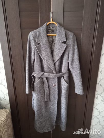 Пальто женское р. 50