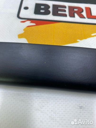 Накладка ручки двери передняя правая Volkswagen