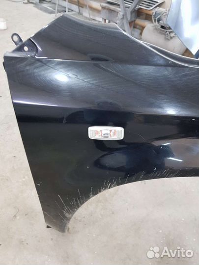 Крыло правое переднее б/у на Ниссан Мурано 2007г