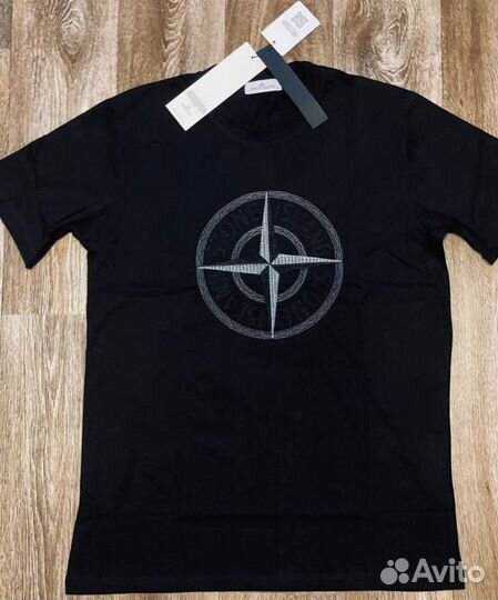 Футболка stone island