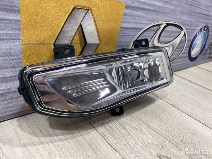 Фара противотуманная птф Туманка Nissan note E12 Л