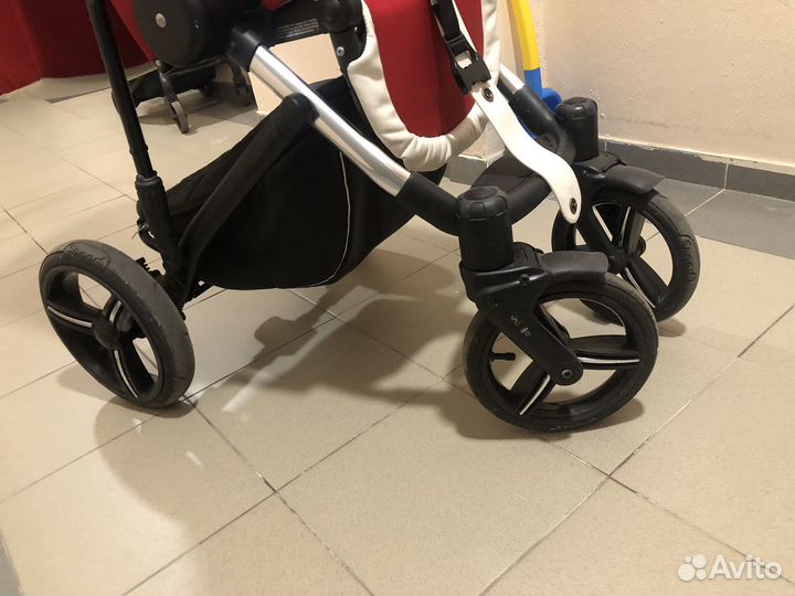 Коляска 2 в 1 Esspero Nord (Beauty)