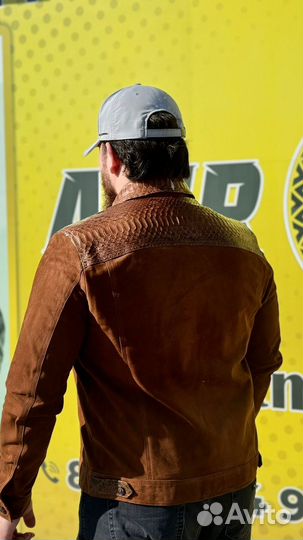 Мужская куртка из питона