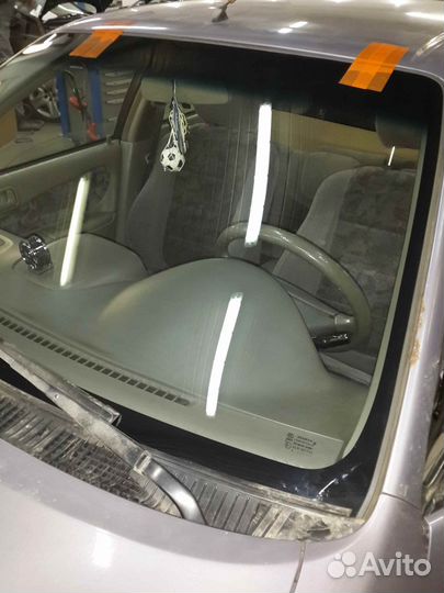 Стекло volvo S90 2021- атермальное, акустическое, полный обогрев, датчик дождя камера касета стекла