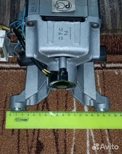 Двигатель стиральной машины Whirlpool AWG292