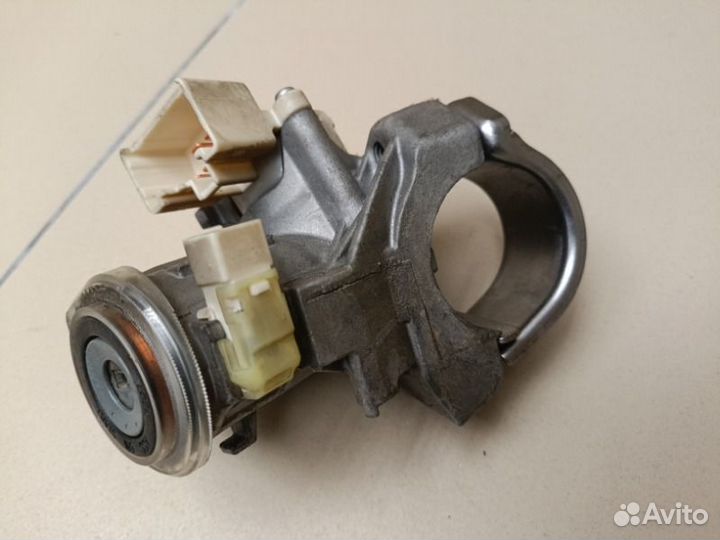 Замок зажигания Toyota Corolla 1zrfe 1600CC 2007