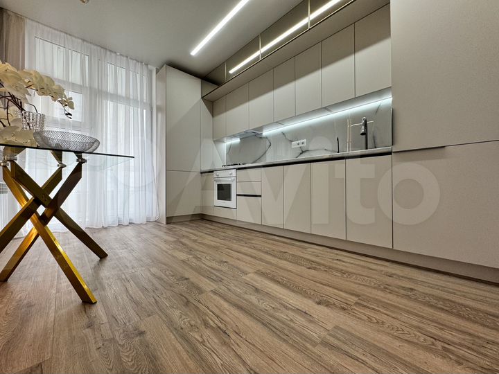 3-к. квартира, 72 м², 14/24 эт.