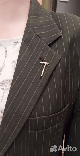 Значок геология геолог молоток брошь пин