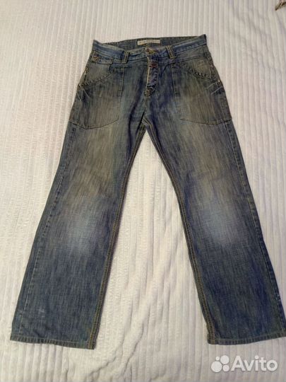 Джинсы