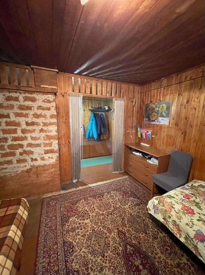 Дом 30 м² на участке 5 сот.