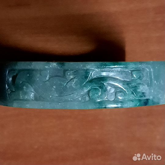 Браслет из жадеита
