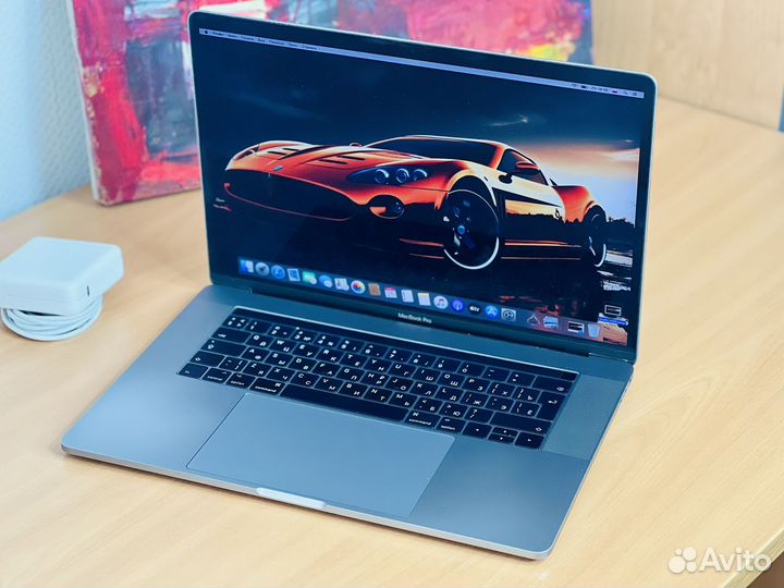 Macbook Pro 15 2017 i7/16/500GB с touch bar